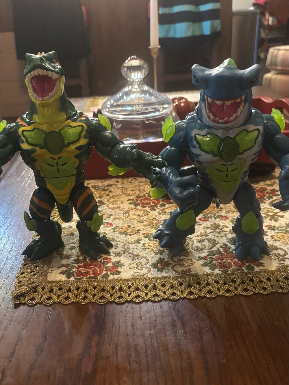 Moose Toys Beast Lab Shark & Alligator Beast Figures Light Up Works Lot of 2